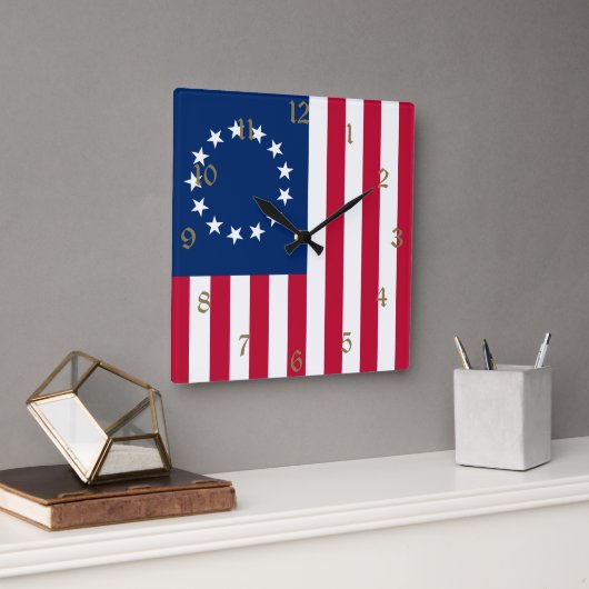 The Circle of Stars, American Flag by Betsy Ross Quadratische Wanduhr (Büro)