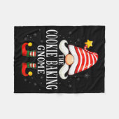 The Cookie Baking Gnome Christmas Group Family Paj Fleecedecke (Vorderseite (Horizontal))