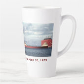 The Edmund Fitzgerald with Crew Names Milchtasse (Rechts)