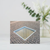 The Empty Library, Berlin, Deutschland Postkarte (Stehend Vorderseite)