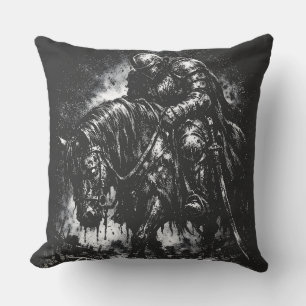 The Fallen Knight von BurnsInHell Kissen