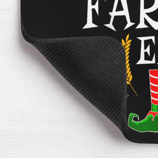 The Farmer Elf Group Matching Family Christmas Far Mousepad (Ecke)