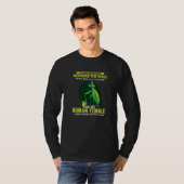 The Female Praying Mantis Devours  Men Praying Man T-Shirt (Vorne ganz)