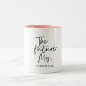 The Future Mrs and Your Name Modern Beauty Zweifarbige Tasse (Mittel)