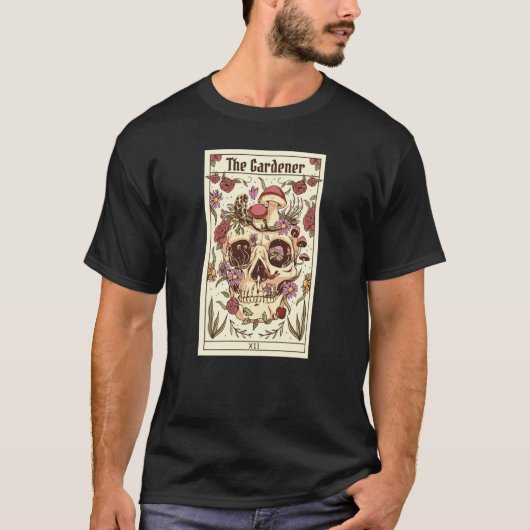 The Gardener Tarot Card Plants Nature Outdoors T-Shirt (Vorderseite)