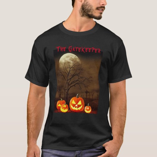 The Gatekeeper Creepy Graveyard Pumpkin Halloween T-Shirt (Vorderseite)