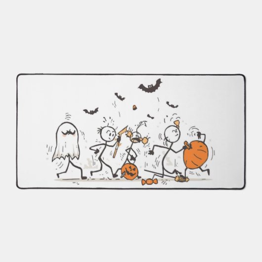 The Great Halloween Candy Fight – Playful Stick Schreibtischunterlage (Vorderseite)