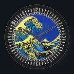 The Great Hokusai Wave in Pop Art Style Dial on a Große Wanduhr<br><div class="desc">Ein von der Großen Welle von Kanagawa inspiriertes, von dem japanischen Künstler Hokusai gemaltes Design. Es wird in einem lebendigen blauen Pop-Kunststil dargestellt. Klingt gut, eine tolle Uhr Gesicht Geschenk Idee. Verwenden Sie den Link "Nachricht", um uns mit Ihren speziellen Designanfragen zu kontaktieren oder um Hilfe bei Ihren individuellen Projektbedürfnissen...</div>