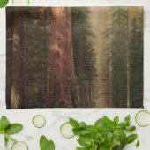 The Great Trees, Mariposa Grove, CA by Bierstadt Geschirrtuch (Gefaltet)