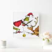 The Grinch Prepares Max the Reindeer Quadratische Wanduhr (Zuhause)