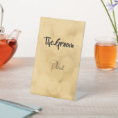 The Groom - bearbeitbarer Text auf Gold Pedestal-Z Sockelschild (In SItu)