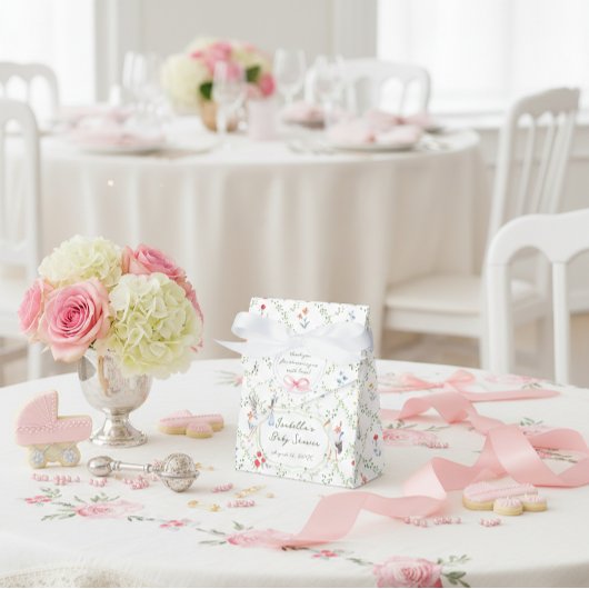 The Heirloom Rose & Ribbon Signature Stork Geschenkschachtel