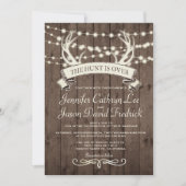 "The Hunt is Over" Rustikaler Abend Hochzeit Einladung (Vorderseite)