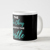 The Hustle Jumbo-Tasse (Vorderseite Rechts)