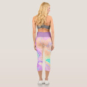 The Iridescent Leopard Series Design 3 Capri Leggings (Rückseite)