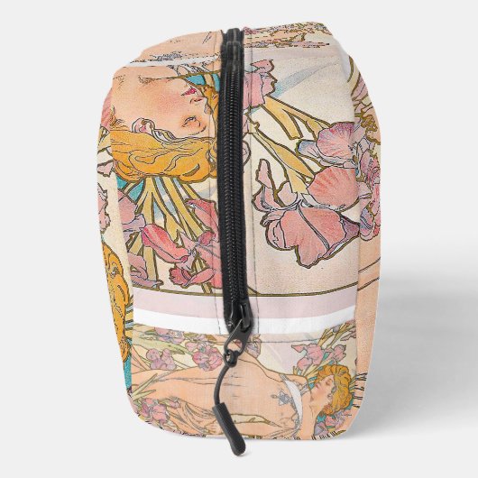 The Iris (1897) von Alphonse Mucha Waschbeutel (Rechts)