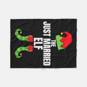 The Just Married Elf Matching Family Christmas Gro Fleecedecke (Vorderseite (Horizontal))