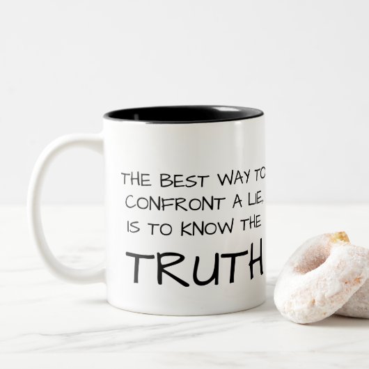 The Lie & The TRUTH Zweifarbige Tasse (Mit Donut)