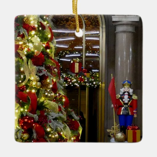 The Lotte New York Palace Christmas - Keramikornament (Vorderseite)