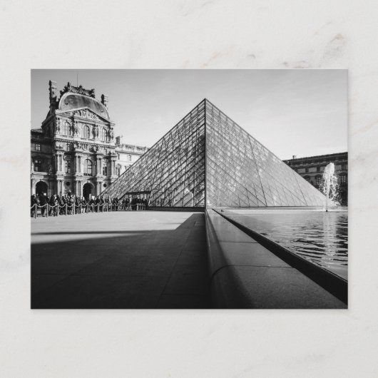 The Louvre in BW Postkarte (Vorderseite)