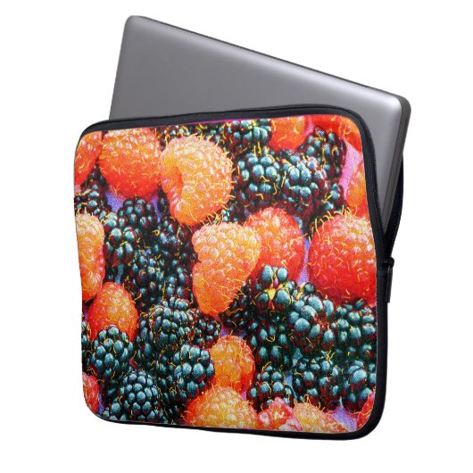 "The Mix of Berries" Niedliches Foto. Jetzt kaufen Laptopschutzhülle (Vorderseite Links)