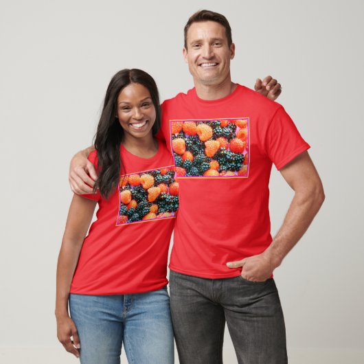 "The Mix of Berries" Niedliches Foto. Jetzt kaufen T-Shirt (Unisex)