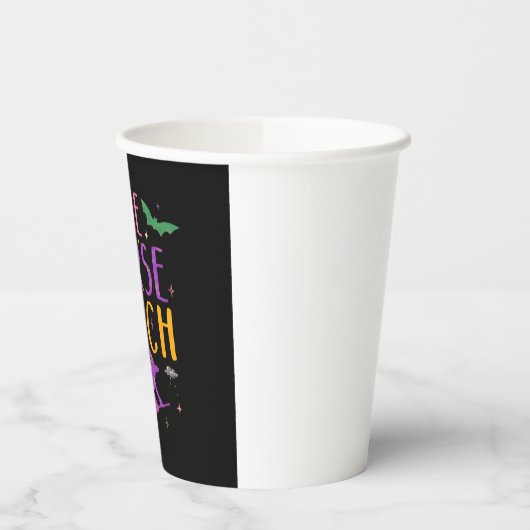 The Nurse Witch Halloween Classic T-Shirt Pappbecher (Links)