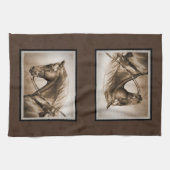 The Old West Quarter Horse Sepia Brown Handtuch (Horizontal)