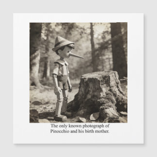 The only known photo of Pinocchio and his mother Magnetkarte