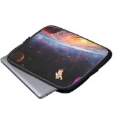 The Out in Space Man, on Their Own Electronics Bag Laptopschutzhülle (Vorne Knopf)