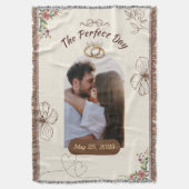 The Perfect Day Custom Wedding Pic w/Rings & Date Decke (Vorderseite Vertikal)