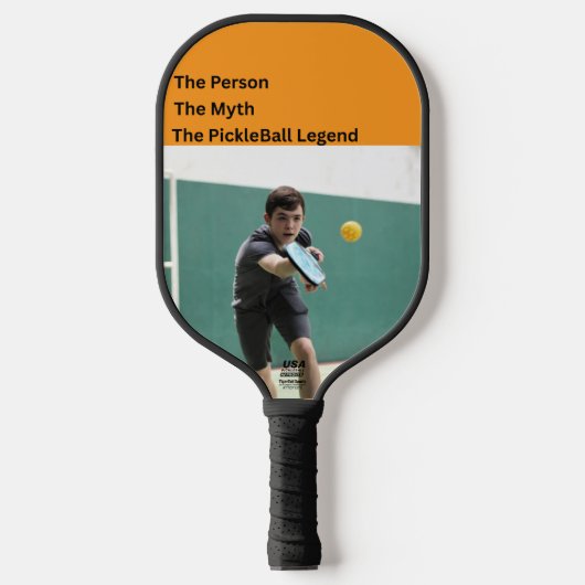 The Person • The Myth • The Pickleball Legend Pickleball Schläger (Vorderseite)