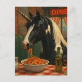 The pinto unicorn in a diner eating Spaghetti Postkarte (Vorderseite)