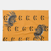 The Pumpkin-Headed Crawler Geschirrtuch (Horizontal)
