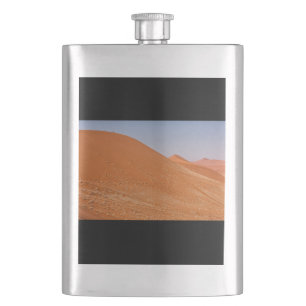 The Red dunes of Sossusvlei Flachmann