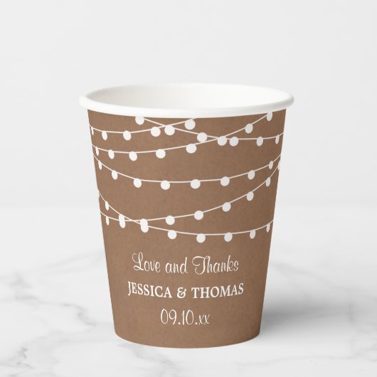 The Rustic Kraft String Lights Wedding Collection Pappbecher (Vorderseite)