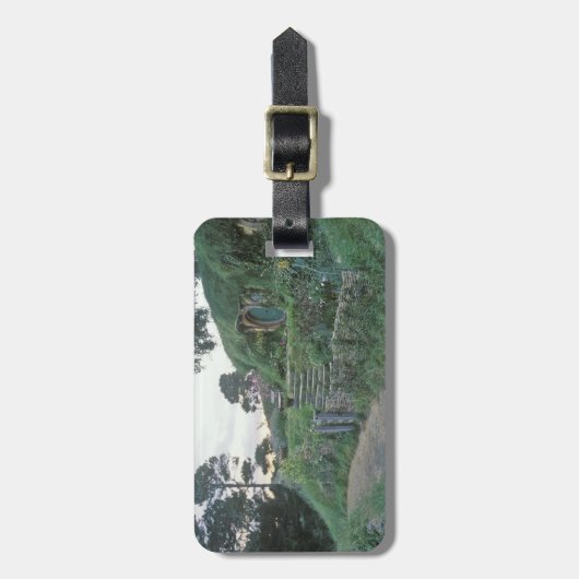 THE SHIRE™ GEPÄCKANHÄNGER (Vorderseite vertikal)