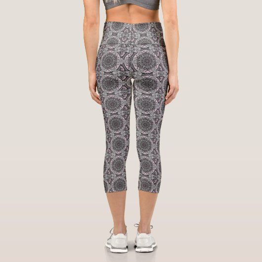 The Silver Fractal Garden Capri Leggings (Rückseite)