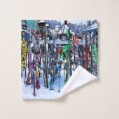 The Ski Party - Skis and Poles Badhandtuch Set (Waschlappen)
