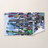 The Ski Party - Skis and Poles Badhandtuch Set (Handtuch)