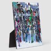 The Ski Party - Skis and Poles Fotoplatte (Seite)