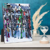 The Ski Party - Skis and Poles Fotoplatte (Seite)