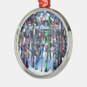 The Ski Party - Skis and Poles Ornament Aus Metall (Links)