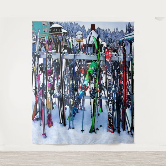 The Ski Party - Skis and Poles Wandteppich (Vorderseite)
