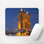 The skyline of Cincinnati, Ohio, USA at dusk Mousepad (Mit Mouse)