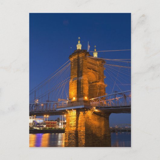 The skyline of Cincinnati, Ohio, USA at dusk Postkarte (Vorderseite)
