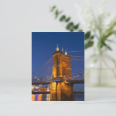 The skyline of Cincinnati, Ohio, USA at dusk Postkarte (Stehend Vorderseite)