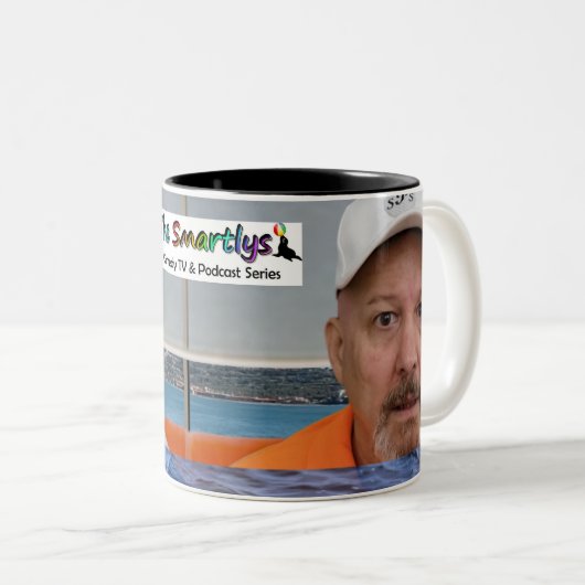 THE SMARTLYS Preston & Caddy Mug with Logo Zweifarbige Tasse (VorderseiteRechts)