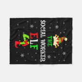 The Social Worker Elf Christmas Elf Matching Famil Fleecedecke (Vorderseite (Horizontal))