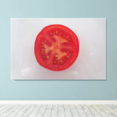 "The Tomato" Fotokunst drucken Leinwanddruck (Insitu (Holzboden))